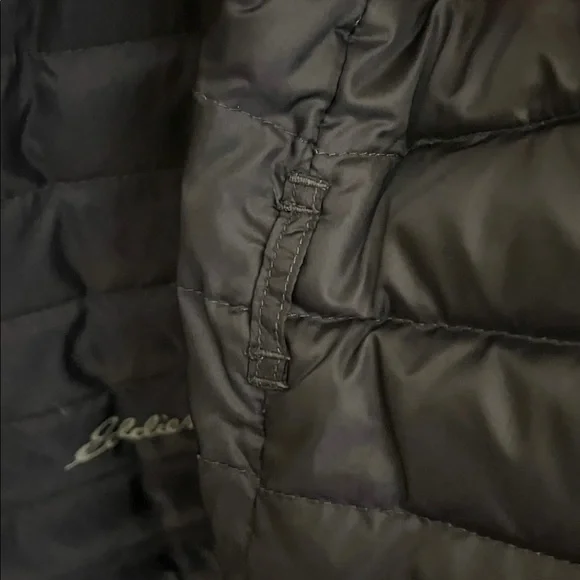 Eddie Bauer Men's Navy Puffer Jacket - Picture 9 of 13